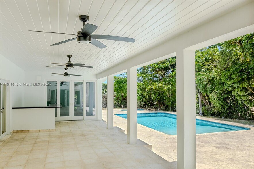Building Photo - 6540 SW 135th Ter