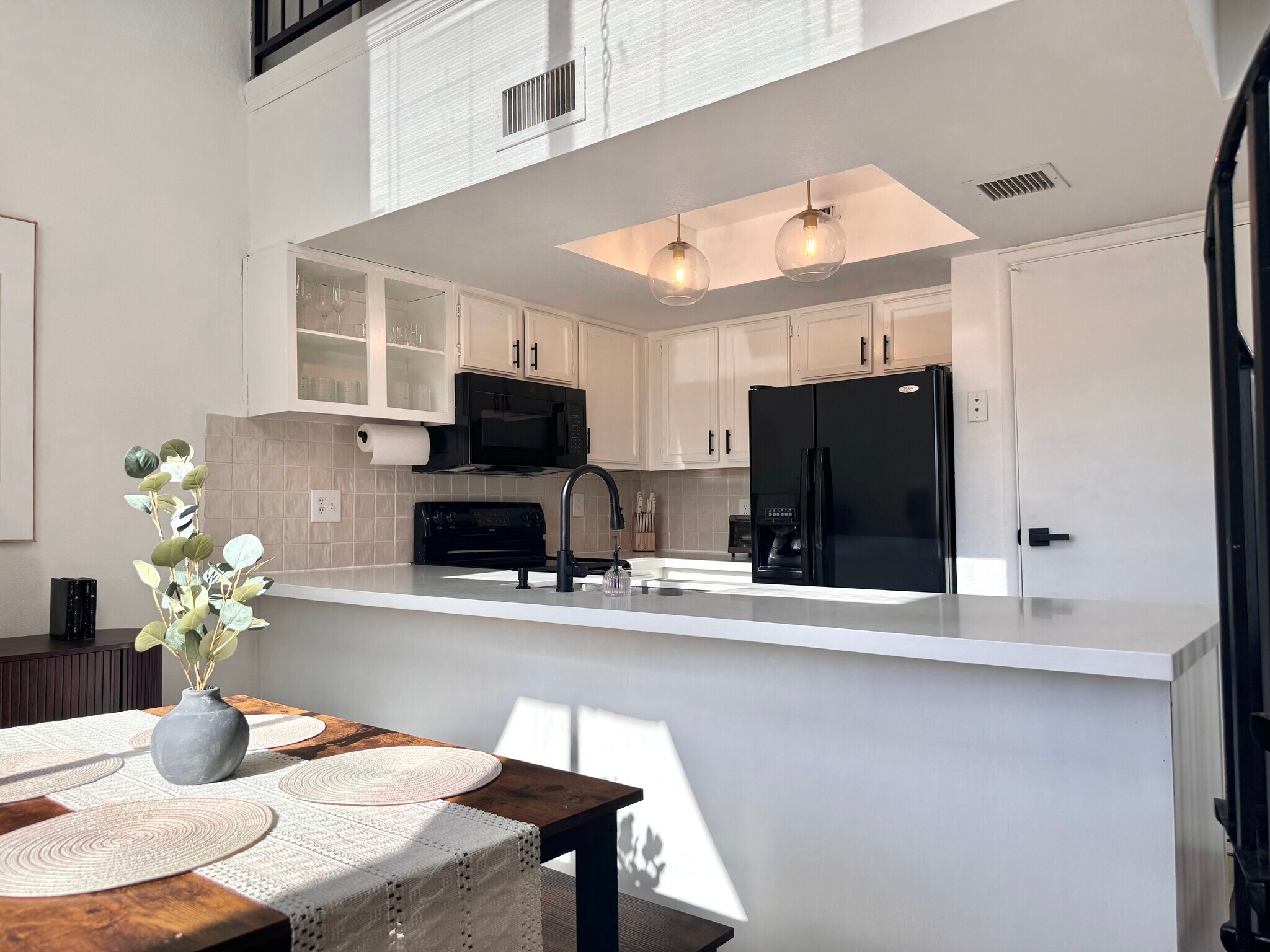 Building Photo - 18811 N 19th Ave