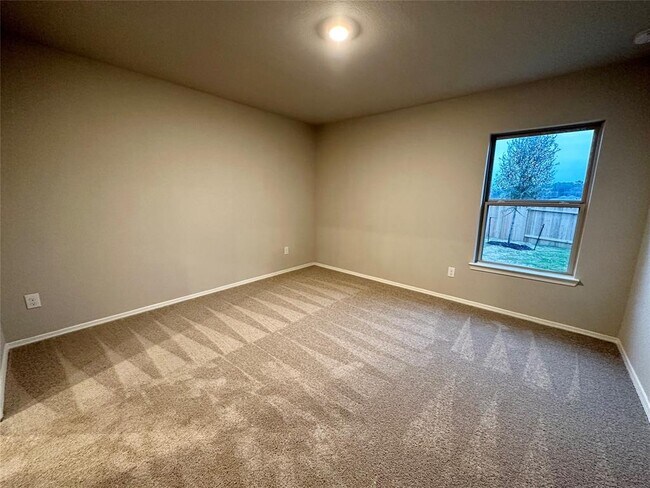 Building Photo - 491 Dalloway St