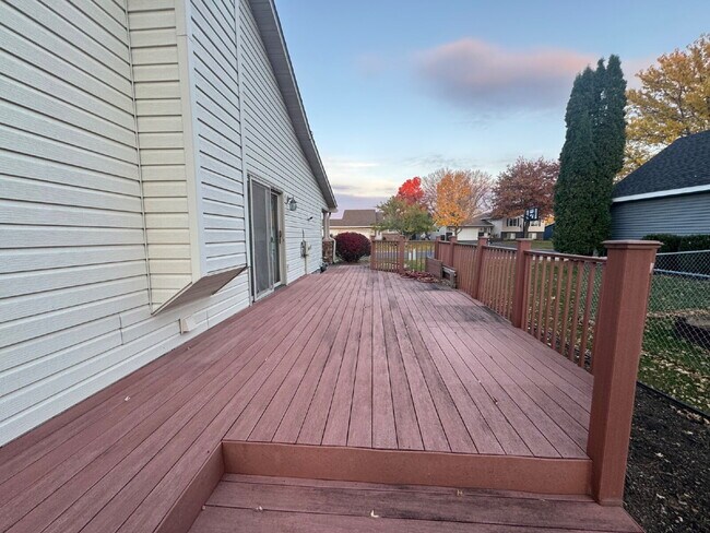 Building Photo - "Charming 4-Bedroom Home with Granite Elegance & Hardwood Warmth in Savage!"