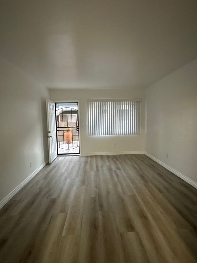 Building Photo - 4061 Ohio St