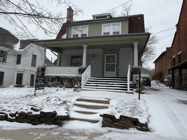 Building Photo - Well-Maintained 4-Bedroom Home with Historical Charm Near Downtown Jackson