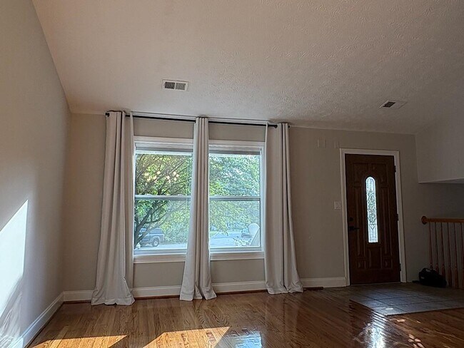 Building Photo - 3767 Murdock Ln