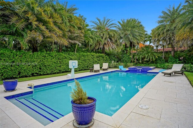 Building Photo - 3747 Prairie Ave