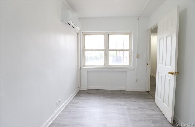 Building Photo - 2166 Brown St