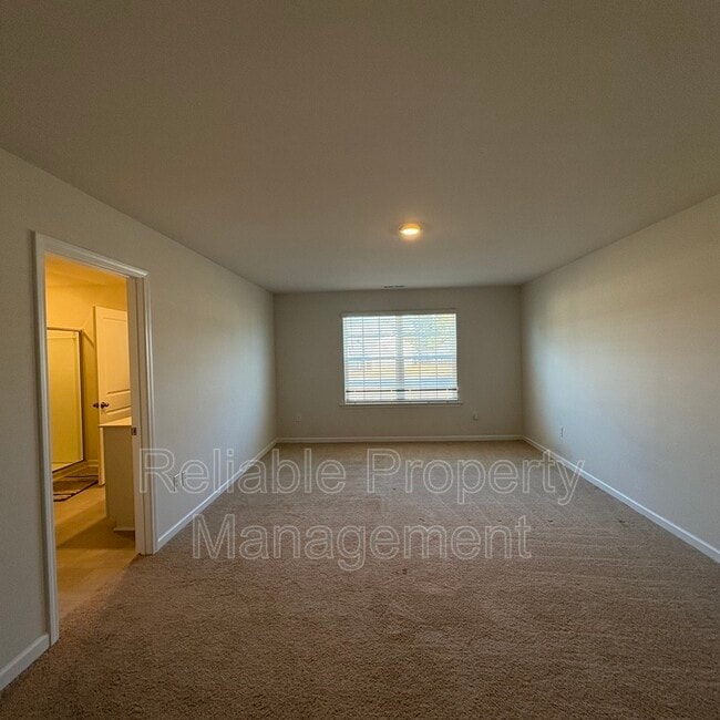 Building Photo - 96 Black Crk Dr