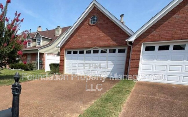 Building Photo - 1818 Winship Dr