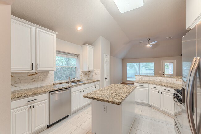 Building Photo - 91 N Willow Point Cir