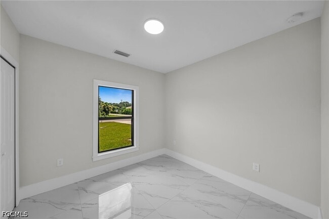 Building Photo - 633 Windermere Dr