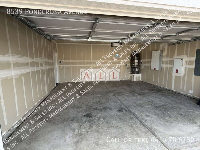 Building Photo - 8539 Ponderosa Ave