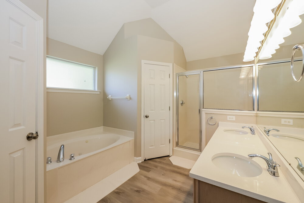 Building Photo - 1424 Radley Cove