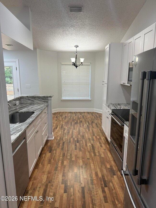 Building Photo - 2063 Las Brisas Ct