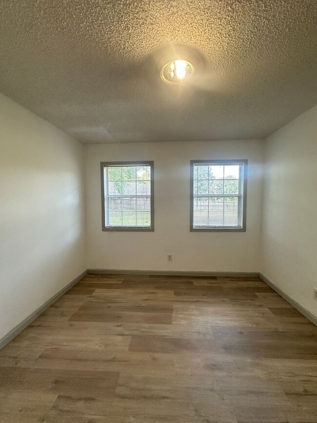 Building Photo - Level Plains!!!  Electric/Water Included!!!