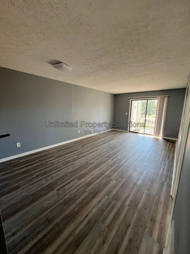 Building Photo - 213 Sunn Aire Ct