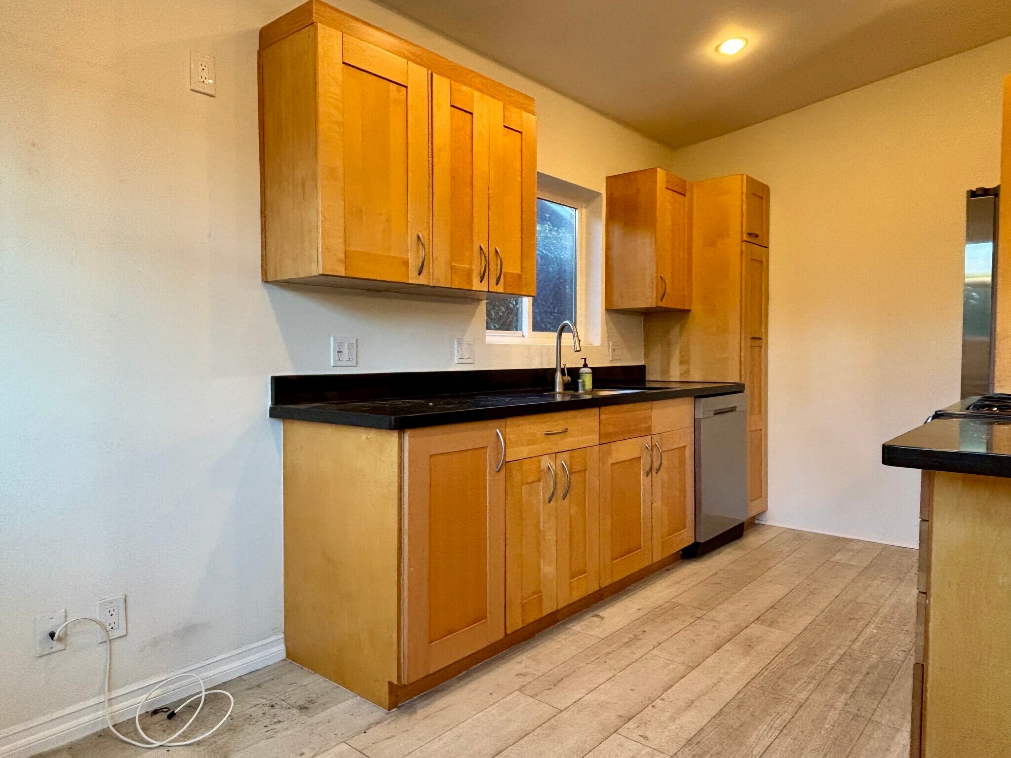 Unit 1 - 538 Brooks Ave