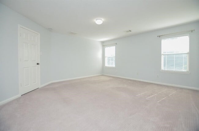 Building Photo - 2219 Gable Hollow Ln