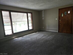 Building Photo - 3251 Darrow Rd