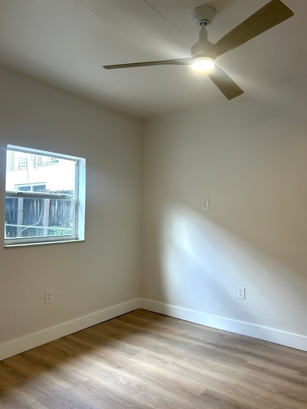 Building Photo - 485 NW 25th Ct