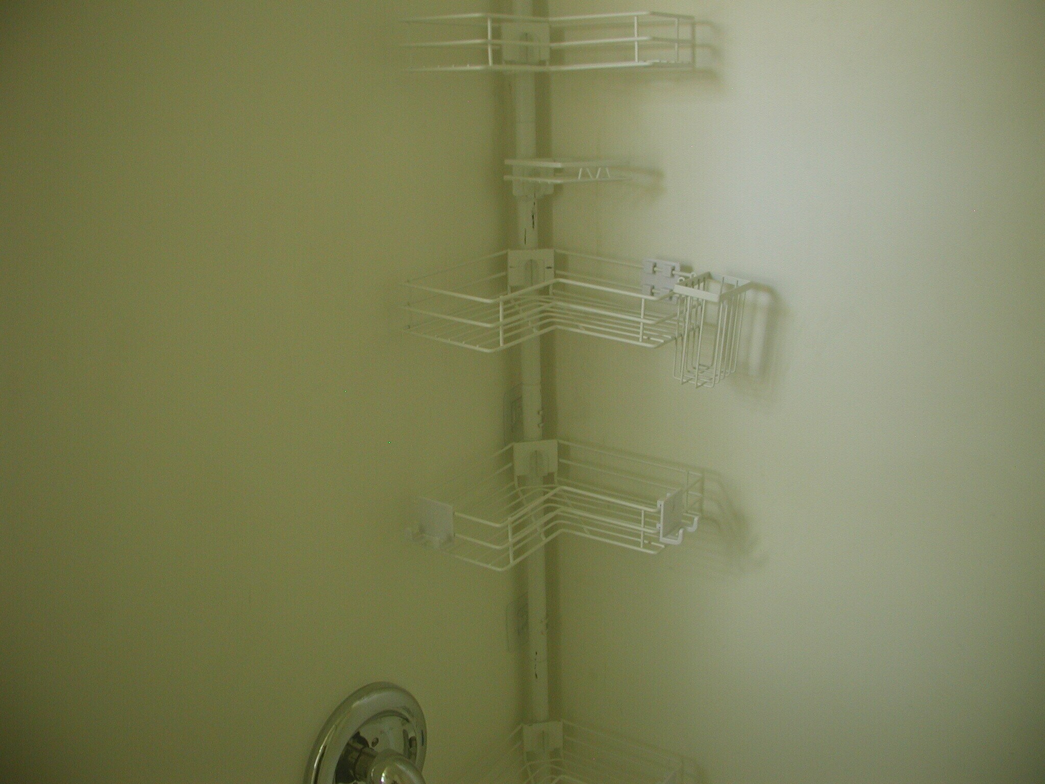 Building Photo - 241 E Ronning Ave