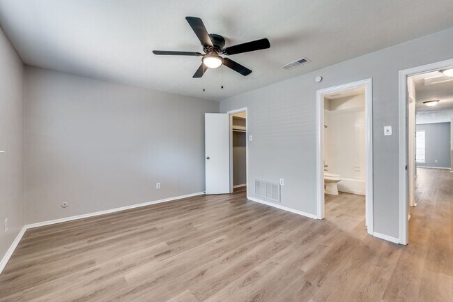 Building Photo - WANTED: Fresh & Newly Renovated Duplex • R...