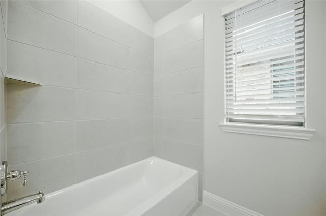 Building Photo - 4323 Hudson St