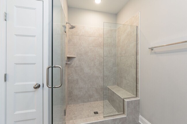 Building Photo - **BE THE LUCKY ONE TO LIVE IN THIS 2022-BUILT UPSCALE COTTAGE HOME IN THE PRESERVE AT BELLE POINTE**