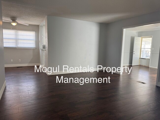 Building Photo - 3530 S Hiram St