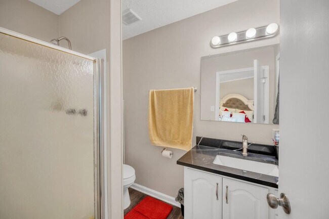 Building Photo - 83 Summit Ridge Cir SE