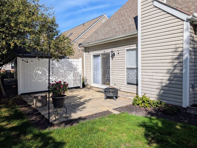 Building Photo - Avon Home with Vaulted Ceilings, Gas Firep...