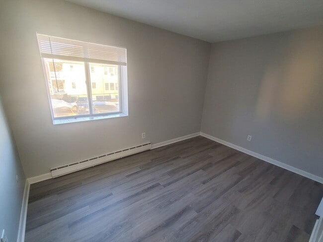 Building Photo - 760 Cummins Hwy