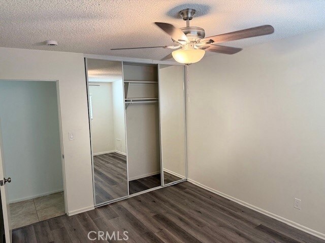 Building Photo - 685 E Vista Chino