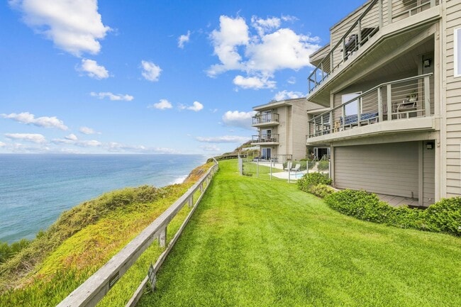 Building Photo - 940 Sealane Dr