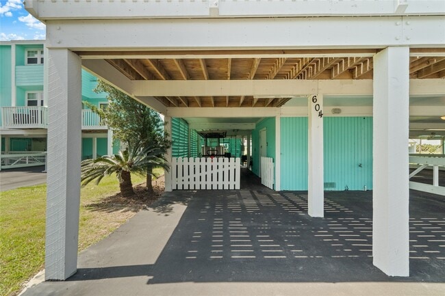 Building Photo - 604 Calico Jack Cove