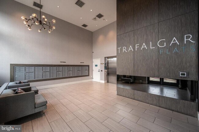 Building Photo - 989 S Buchanan St