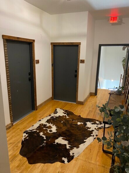 Main entrance to 2A - 403 Main St