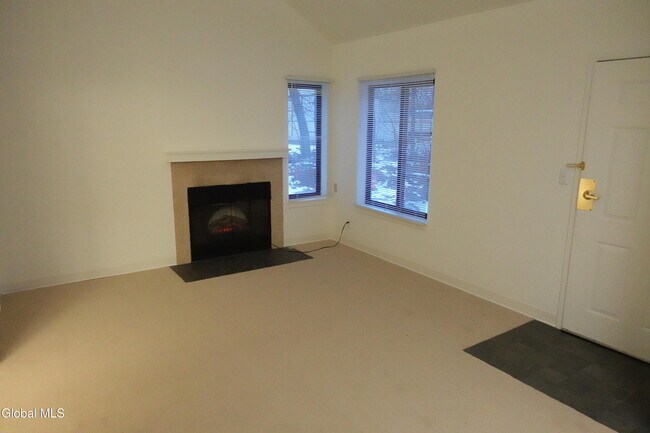 Building Photo - 10 Residence Inn Dr