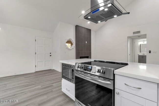 Building Photo - 3441 N 31ST St