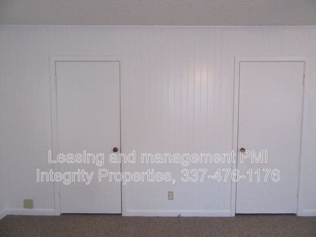 Building Photo - 509 N Cunningham St