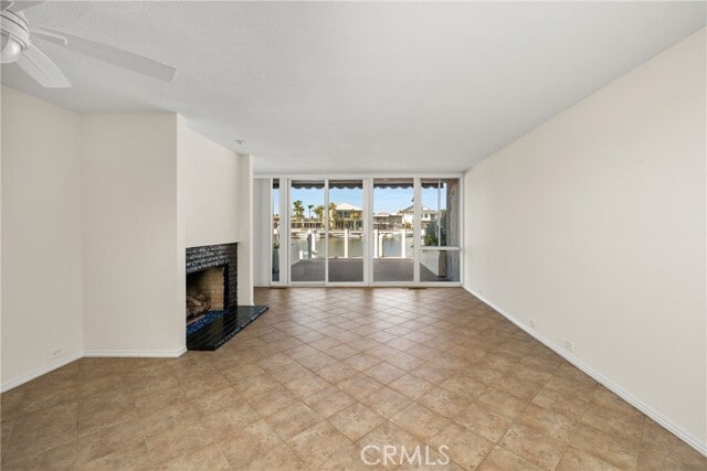 Building Photo - 3965 Aladdin Dr