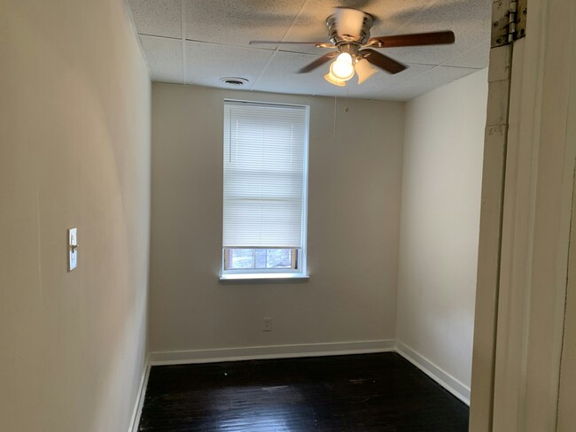 Building Photo - 2538 Amber St