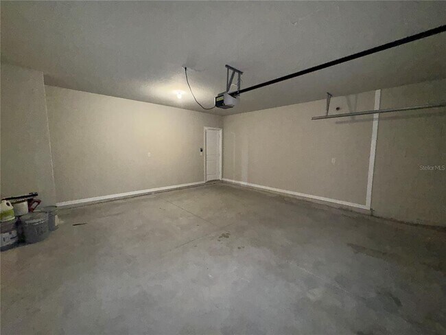 Building Photo - 3505 Bonsilva St