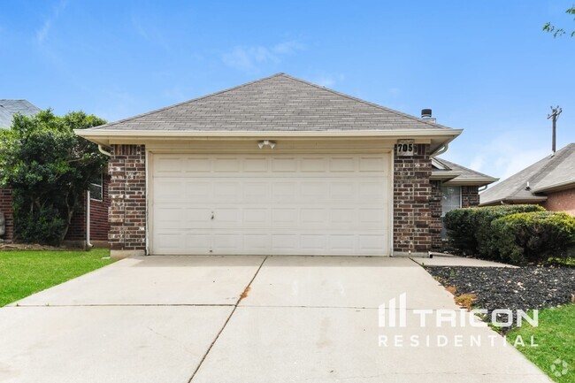 Building Photo - 705 Stribling Cir