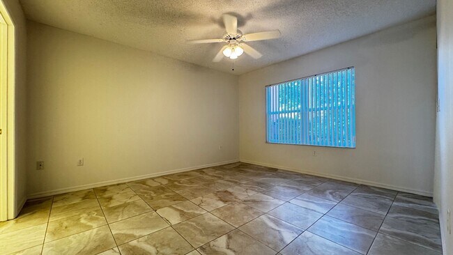 Building Photo - Ground Floor Condo at Magnolia Place