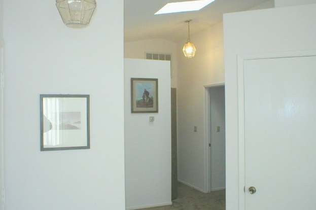 Building Photo - 6180 Diplomat Dr