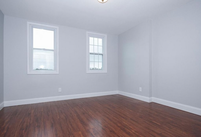 Building Photo - Beautiful Fully Renovated Baltimore City R...