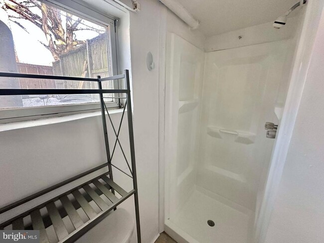 Building Photo - 1208 S Cleveland St