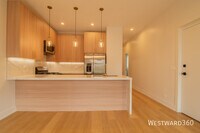Building Photo - 2046 W Washington Blvd