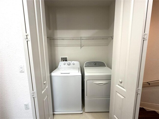 Building Photo - 8474 Kelsall Dr