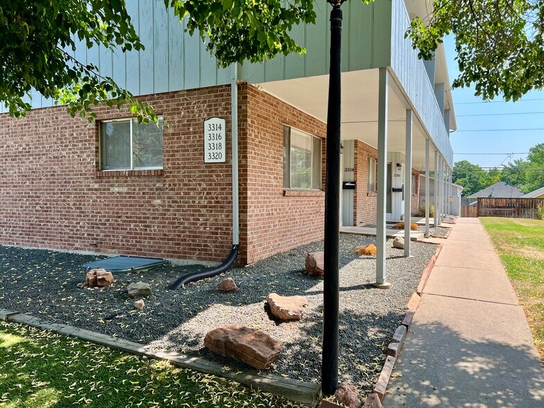 Primary Photo - 3314 S Clarkson St