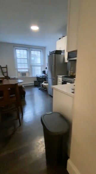 Building Photo - 6 Clearway St